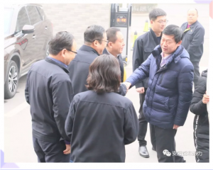 市政協(xié)副主席、住建局黨組書(shū)記、局長(zhǎng)侯津琪到益和熱力公司走訪(fǎng)慰問(wèn)一線(xiàn)職工